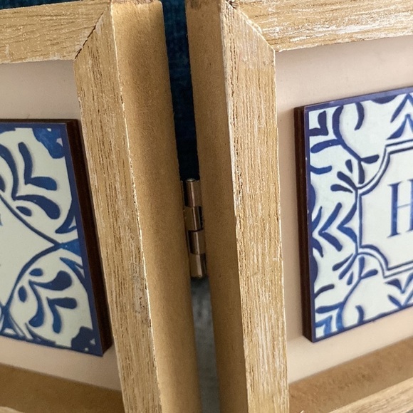 ❤️3 for $15! ❤️ Bathroom decoration, four blue and white tiles in frames. - Picture 7 of 12